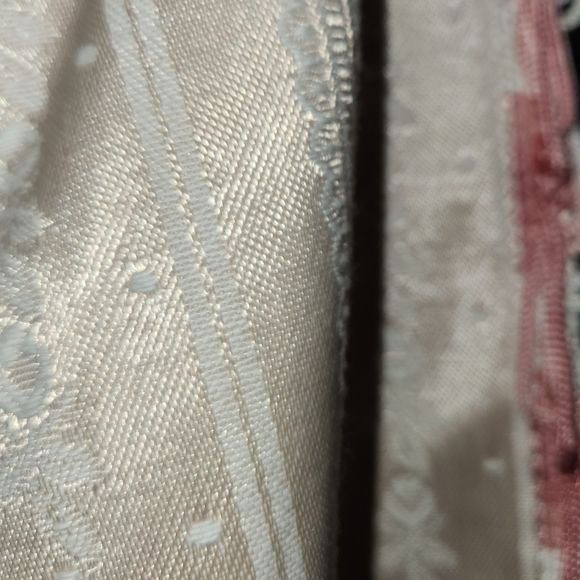 1 drape panel 4x6 - Picture 2 of 3